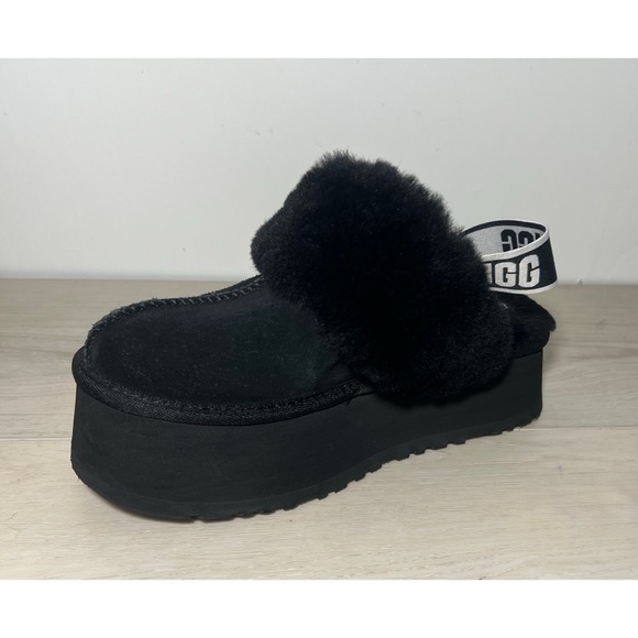 UGG Funkette Women’s Black Fluff Platform Shoes SZ 9 - Picture 6 of 9